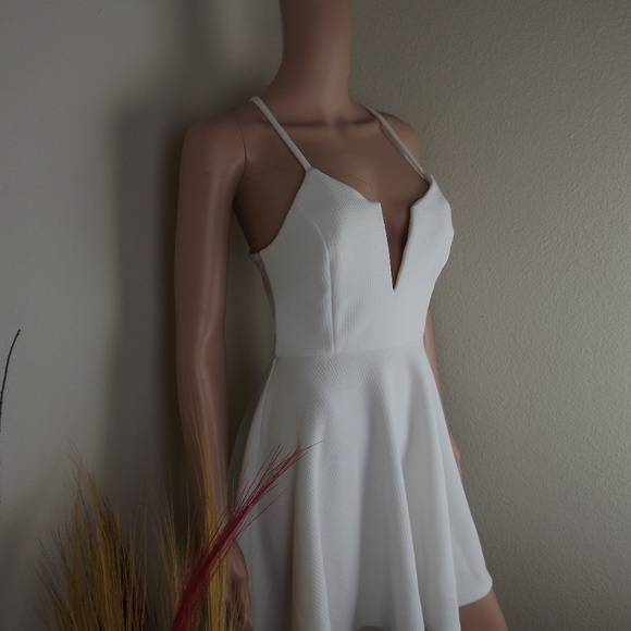 Beautiful A'gaci White Formal V Cut Mini Dress - Picture 3 of 7